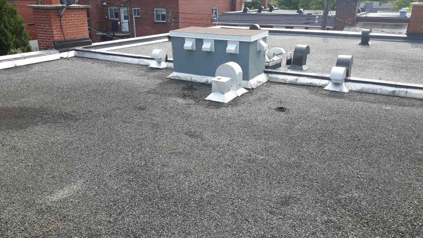 Réparation de Toiture Montreal Roofers Couvreur de Toit